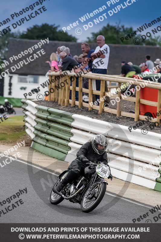 Vintage motorcycle club;eventdigitalimages;mallory park;mallory park trackday photographs;no limits trackdays;peter wileman photography;trackday digital images;trackday photos;vmcc festival 1000 bikes photographs